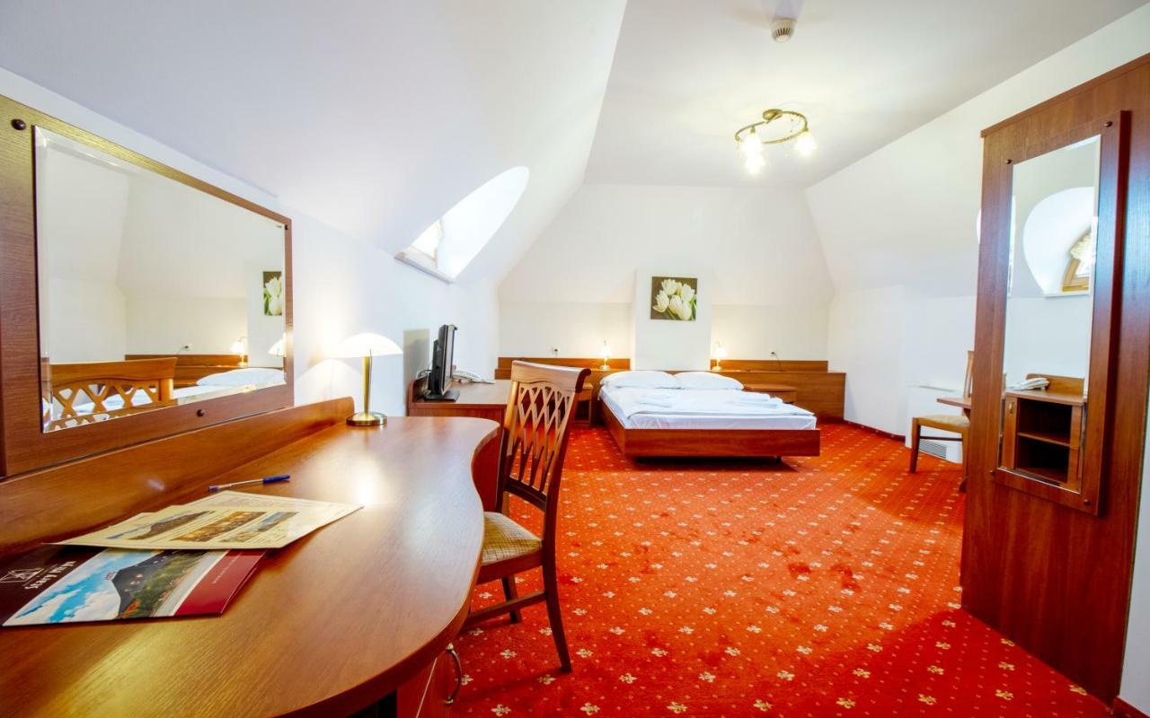 Hotel Stary Mlyn Kozieglowy  Bagian luar foto