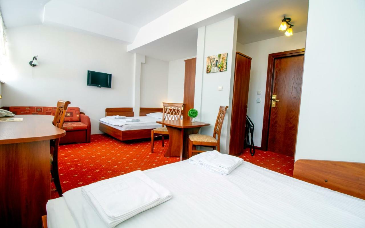 Hotel Stary Mlyn Kozieglowy  Bagian luar foto